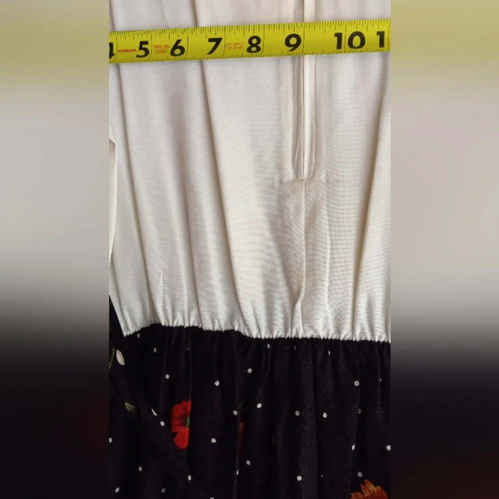 Vintage Rose and Sunflower midi dress - Picture 12 of 14